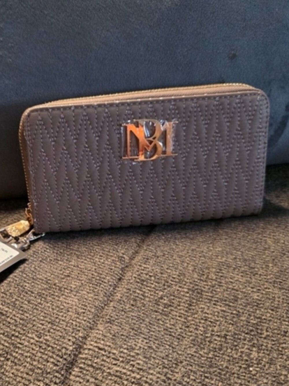 Badgley Mischka Vegan Leather Wallet/wristlet in Taupe new